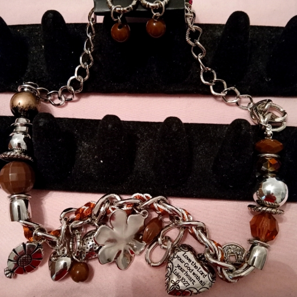 Paparazzi jewelry set